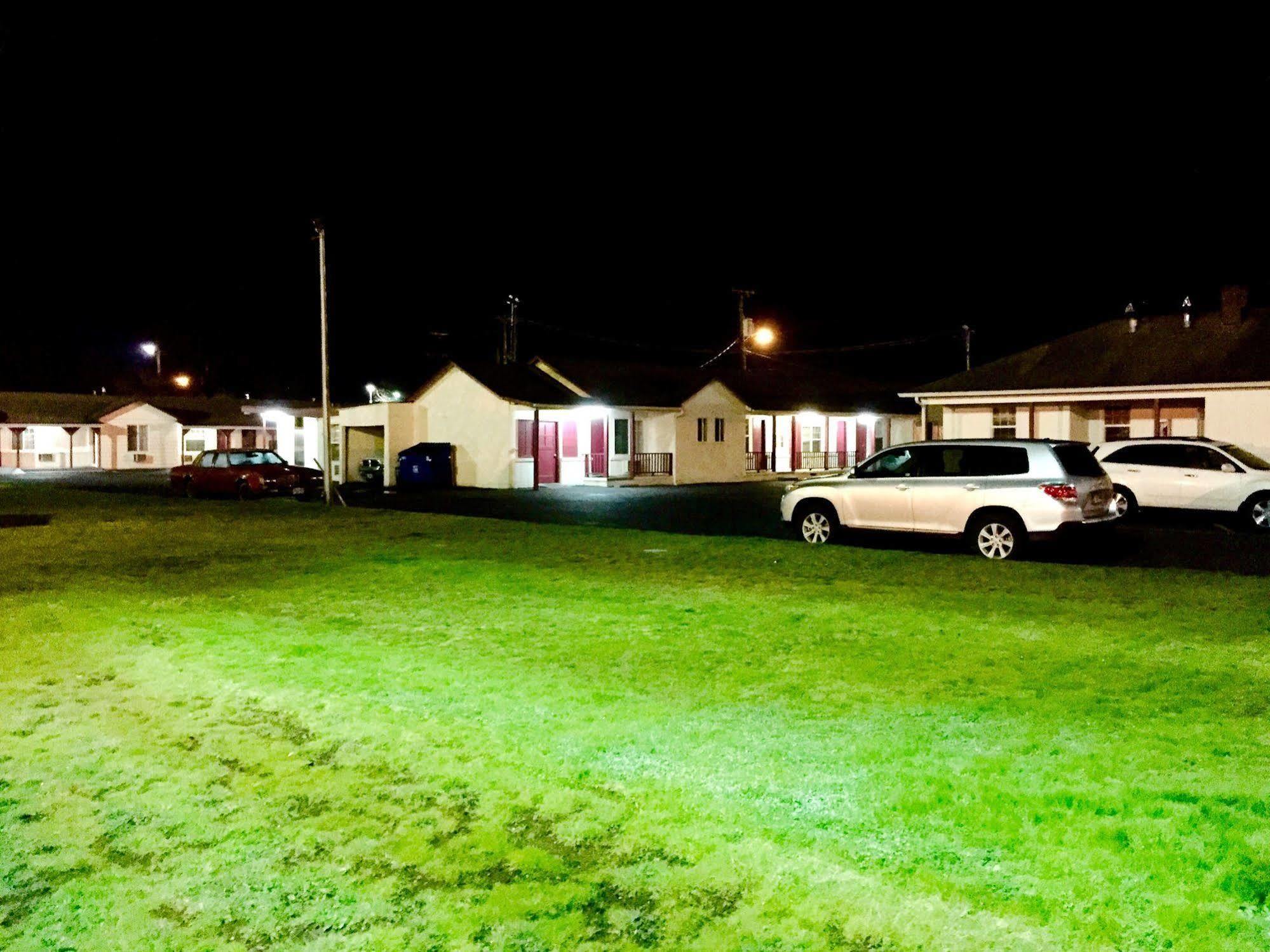 סאלם Travelers Inn Motel מראה חיצוני תמונה