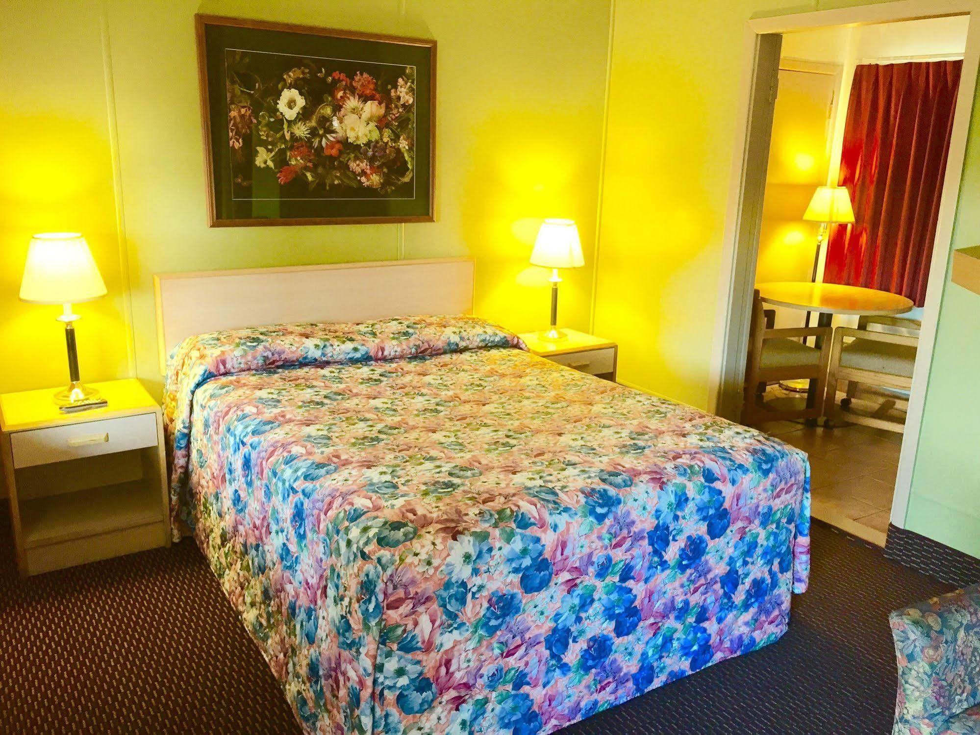 סאלם Travelers Inn Motel מראה חיצוני תמונה