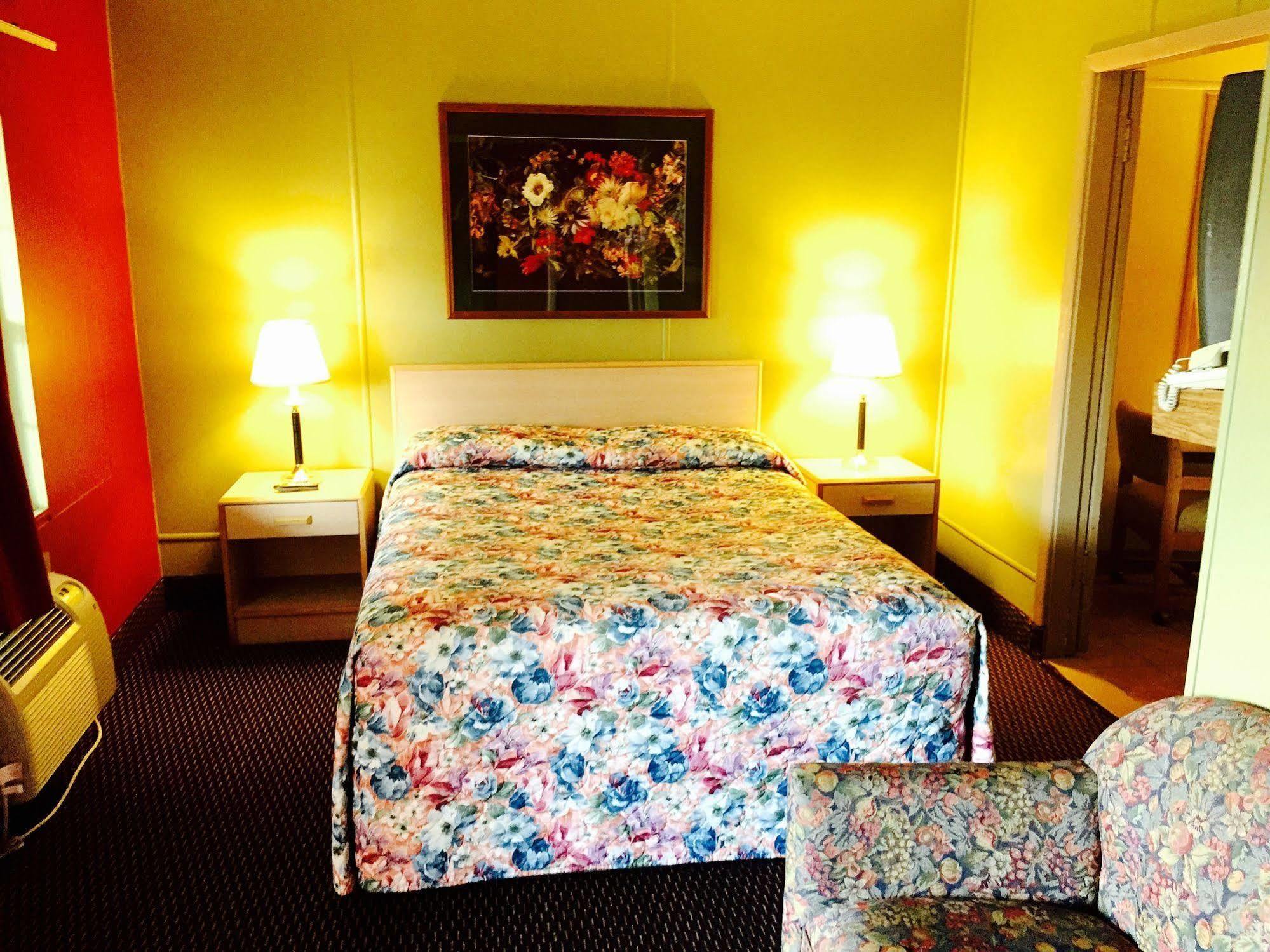 סאלם Travelers Inn Motel מראה חיצוני תמונה
