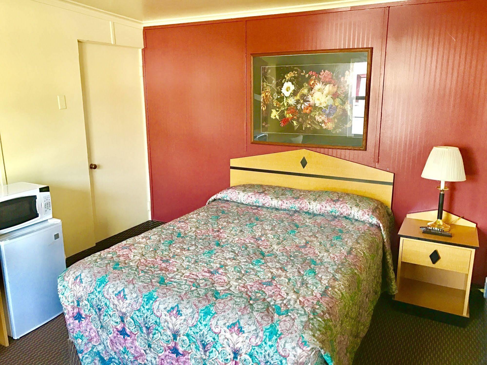 סאלם Travelers Inn Motel מראה חיצוני תמונה